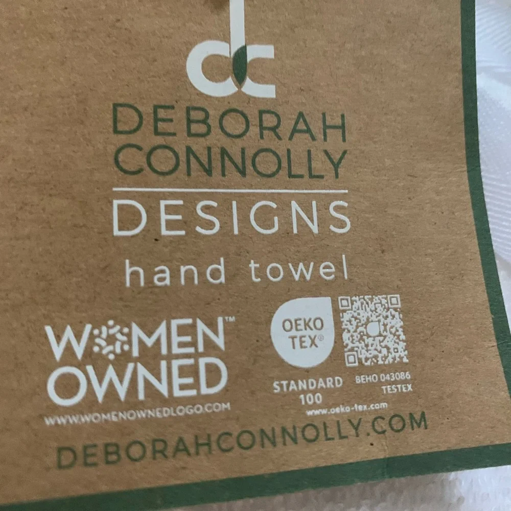 NWT Apdrable Teddy Bear embroidered hand towels by Deborah Connolly.